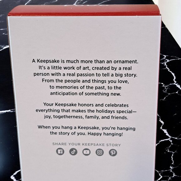 Hallmark Keepsake Ornament- The Joker - Batman : The Animated Series - 2024 - Picture 8 of 10